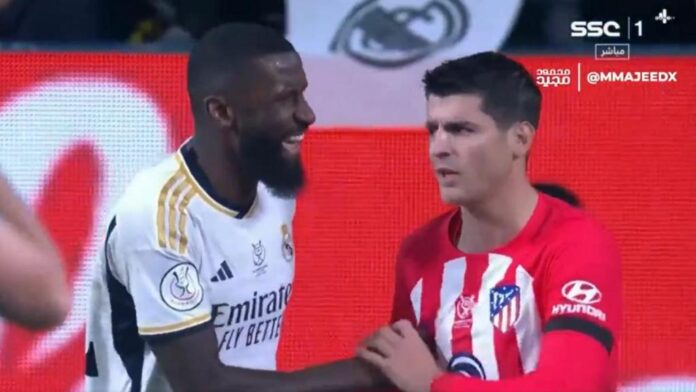 Rudiger aperta o mamilo a Morata (vídeo/twitter)