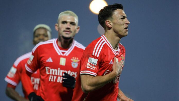 Arouca-Benfica (MANUEL FERNANDO ARAUJO/LUSA)